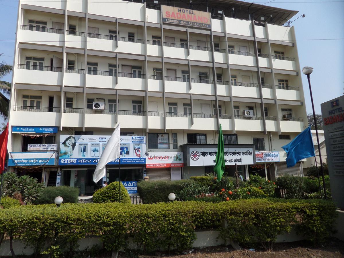Hotel Sadanand Sāngli Екстериор снимка